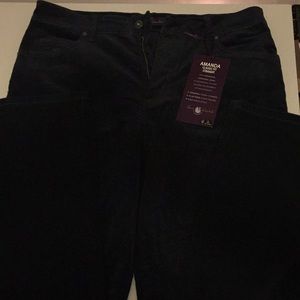 NWT dark blue fine whal corduroy Gloria Vanderbilt